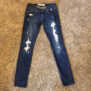 BRAND NEW Abercrombie & Fitch jeans